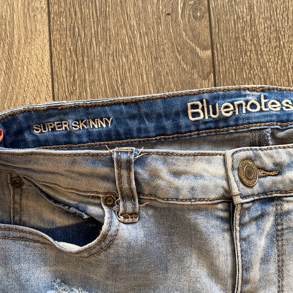 Woman’s Bluenotes Skinny Jeans - Picture 3 of 8